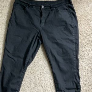 Black Regular Jeans